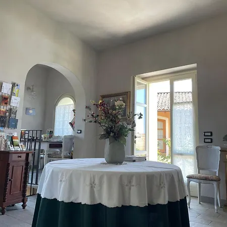 I Grappoli Divini Frühstückspension Viarigi